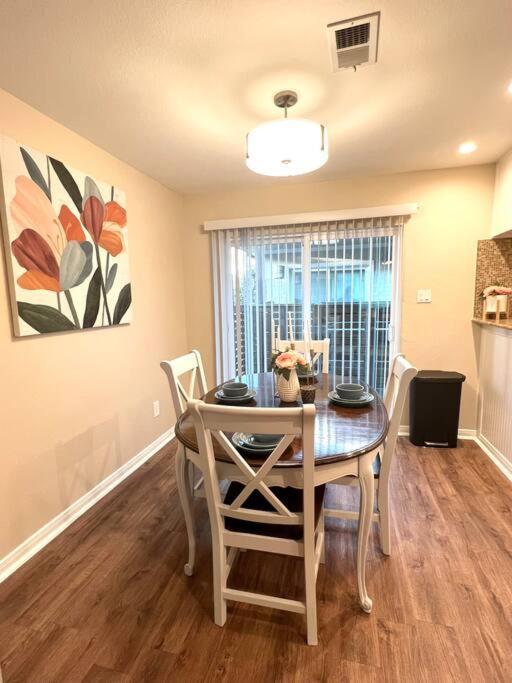 Lovely 2 Bedroom/2 Bath Houston, Heights/Galleria Exterior foto